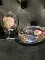 Szép üveg váza és hamutál