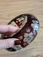 13 cm-es burgundi csiszolt üveg kristály hamutartó hamutál