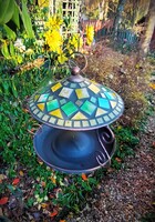 Mozaikos madáretető / madáritató – felakasztható, fém alapú, 20 cm