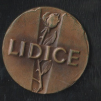 Lidice emlék plakett 1942 1967 felirattal.