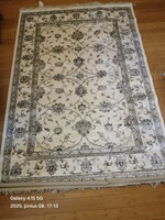 Beluchi szőnyeg, kézi készítésű, selyem, 135X195 fekete mintával