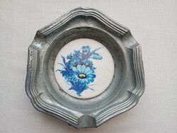 Hamutartó hamutálca repedezett mázas porcelán betéttel ón angyalbélyegző