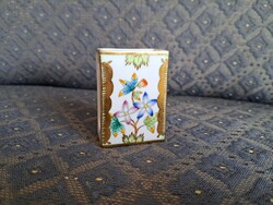 Herendi Victoria, Viktória gyufa tartó