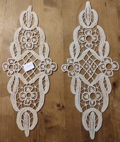 Ekrü horgolt csipke terítőpár – 53×22 cm