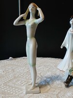 Hollóházi Ritka kendőt kötő lány Gyűjtőknek!