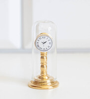 Vintage mini óra üvegbúra alatt - bababútor, babaházi kiegészítő, miniatűr, játék