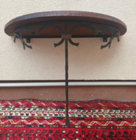 Kovácsoltvas konzolasztal ALKUDHATÓ