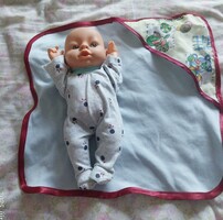 Játék babakád csecsemő babával, tartozékokkal