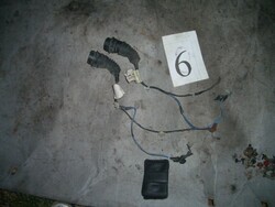 Opel Corsa B bal ajtó átvezető gumi kábel vezeték