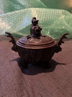 Ázsiai öntött bronz füstölő