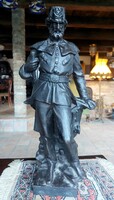 Bezerédi Gyula Bányász. A Keleti pályaudvar homlokzati szobrának öntöttvas változata, 46 cm