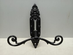 Régi, jelzett nagyméretű öntöttvas dupla akasztós , fogas 21,7 cm x 26,2 cm