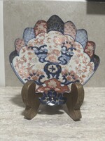 GYÖNYÖRŰ! Japàn Imari kagyló alakú dísztányér – 21×23 cm