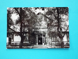 Képeslap (48) - Dobogókő - Eötvös Lóránd Turistaház 1970-es évek - (Foto: Radó László)