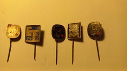 Jelvények, kitűzők