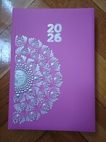 2026 határidőnapló naptár Pink alapra rózsaszín rosegold fehér mandala kézzel festett A5 napi