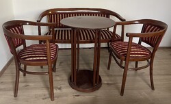 Josef Hoffman tervezte Thonet szalon garnitúra asztallal