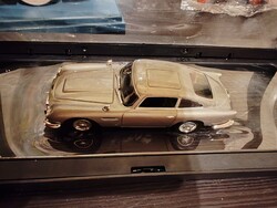 James Bond Aston Martin DB5