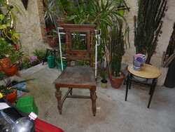 Felújítandó antik szék