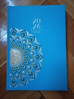 2026 határidőnapló naptár kék fehér türkiz arany mandala díszítéssel kézzel festett A5 napi