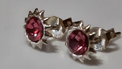 Sterling Silver beszúrós szép pinkszínű kővel kis füli!