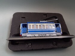 Atlas villamos modell