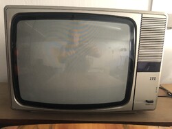 Régi színes TV, retro Televízió