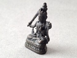 Régi mini Manjushri bronz vagy réz szobor, figura, 4 cm