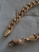 Győnyörű 14k arany karkötő