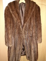 Valódi szőrme (nerc) bunda eladó.