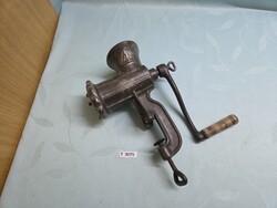 T3075 Retro 8-as húsdaráló