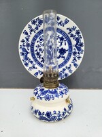 Kék-fehér „Blue Willow” porcelán olajlámpa tányéros reflektorral, Japán, 1950–60-as évek