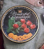 Wonderful Copenhagen dán kekszes fémdoboz – rózsás retro design