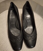 Márkás valódi bőr női cipő