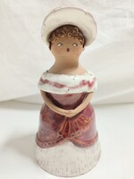 Ráczné B. Ilona kerámia baba figura, legyezős hölgy 1982. - 16 cm