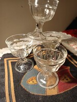 Antik vastag üveg talpas pohardesszertes kelyhek