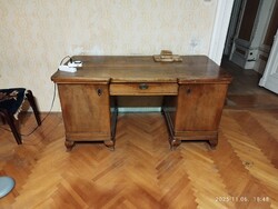 Árt Deco íróasztal