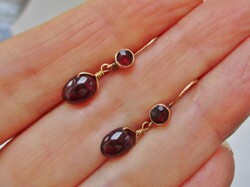 Szép antik  14kt arany  fülbevaló gránát kövekkel