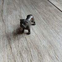 Régi bronz bulldog szobrocska (4,5x3,2x1,9 cm)