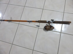 Retró horgászbot üveg nyéllel