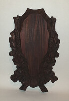 Jelzett, kézi faragású trófeatábla, trófea alátét (30cm)