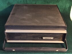 Tesla B 400 szalagos magnó