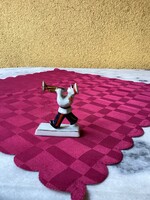 Trombitás katona porcelán figura 5 cm.