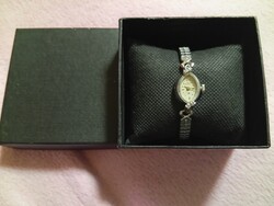 Lady Hamilton; 14 karátos, fehérarany tokos női karóra - a Hamilton amerikai gyártásából