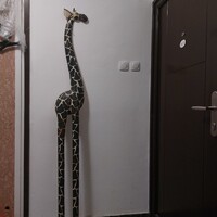 ZSIRÁF RELIEF 193 CM