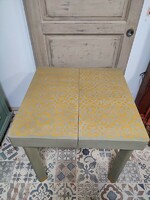 Avatar mintás asztal