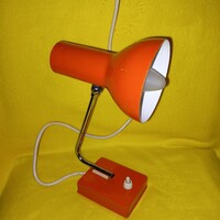 Retro, naracssárga, fém, asztali lámpa, műhely lámpa, éjjeli lámpa. Működik.