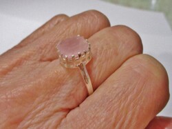 Szépséges ezüstgyűrű nagyobb rózsakvarc kővel kővel