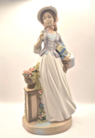 Lladro Nadal elegáns hölgy virágokkal 33cm