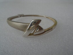 Egyedi és különleges, nyitható kéttónusú 925-ös ezüst karkötő/karék